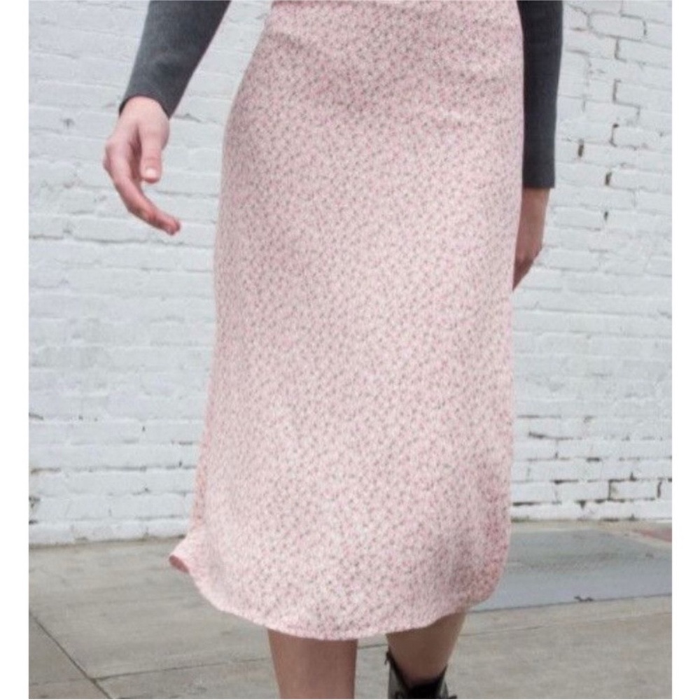Brandy Melville Light Pink Patterned Midi Skirt
